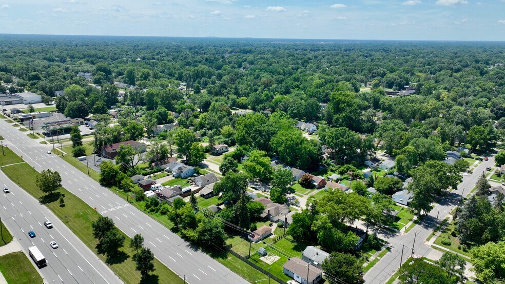 More Photos Of 16550-16512 Telegraph Rd, Detroit General Retail For Sale