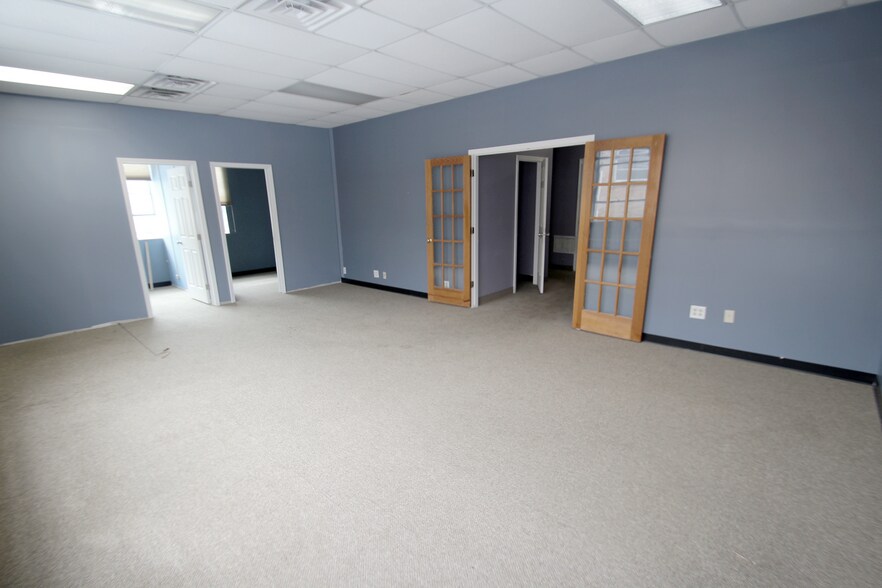 More Photos Of 1511 Brookpark Rd, Cleveland Office For Lease