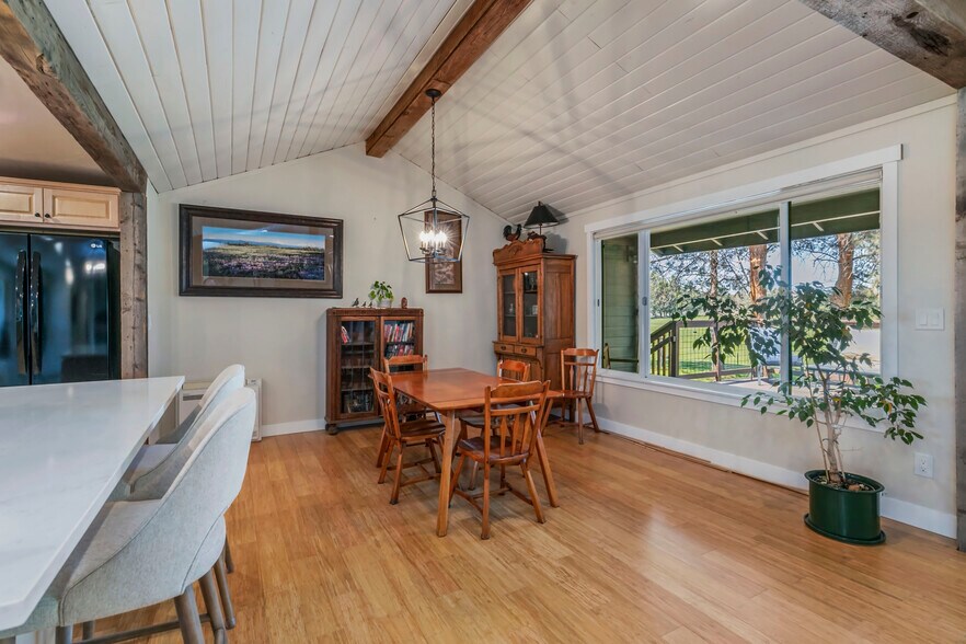 More Photos Of 61212 Obernolte Rd, Bend Specialty For Sale