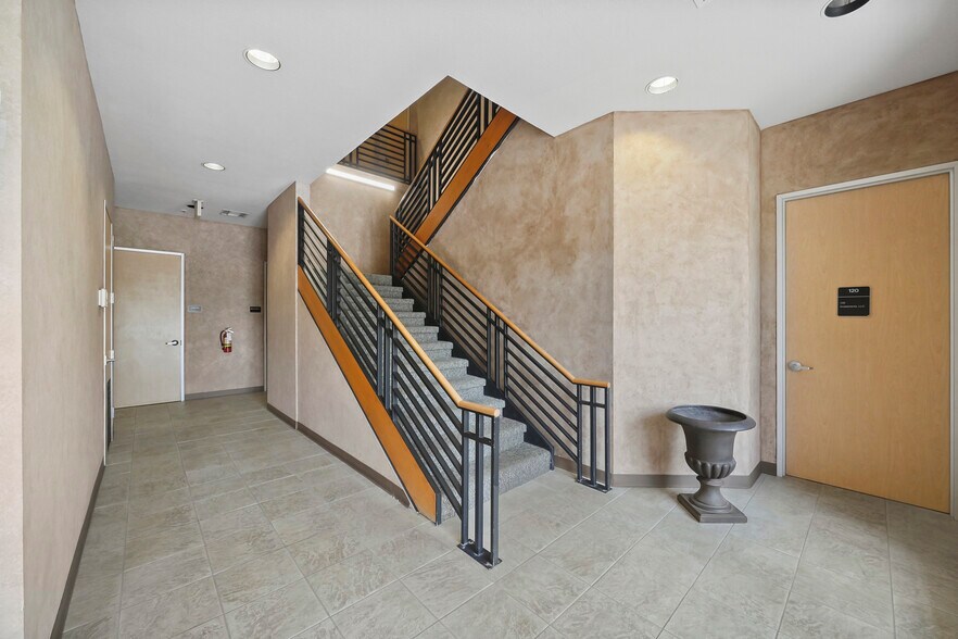 More Photos Of 14729 Highway 105 W, Montgomery Medical For Lease