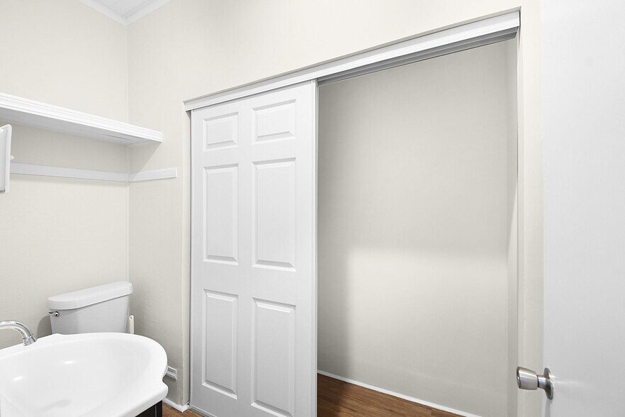 More Photos Of 309 SE Denver Ave, Stuart Office Residential For Lease