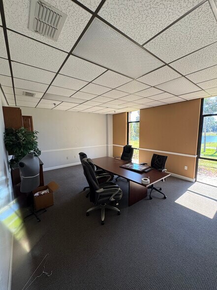 More Photos Of 801 E International Speedway Blvd, Deland Manufacturing For Lease