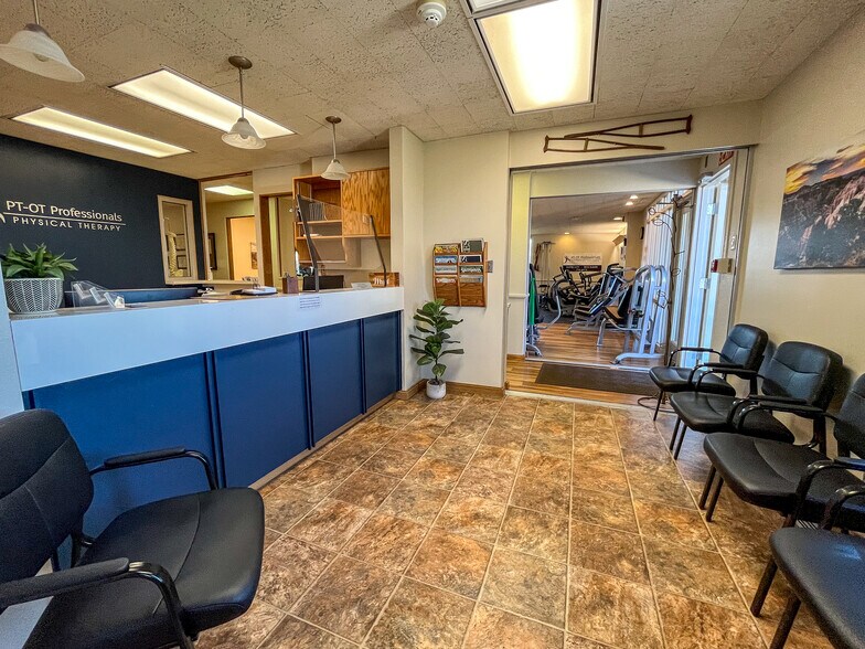 More Photos Of 2001 7th St, Rapid City Office For Sale