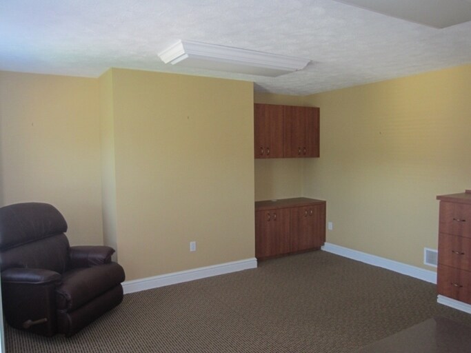 More Photos Of 100 Sandune Dr, Plum Medical For Lease