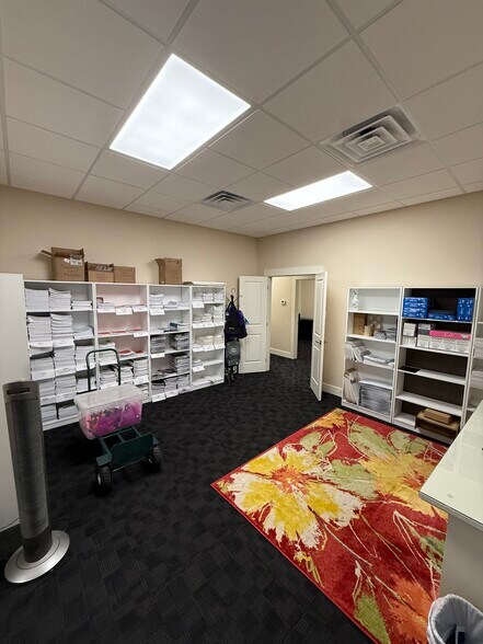 More Photos Of 3345 Highway 5 N, Bryant Office For Lease