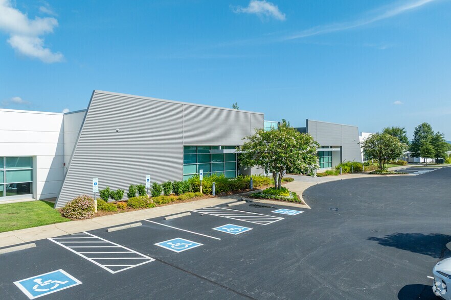 More Photos Of 1573 Mallory Ln, Brentwood Office For Lease