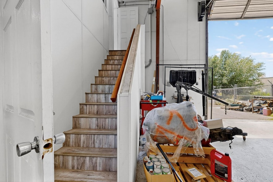 More Photos Of 7901 Ranchitos Loop NE, Albuquerque Service For Sale