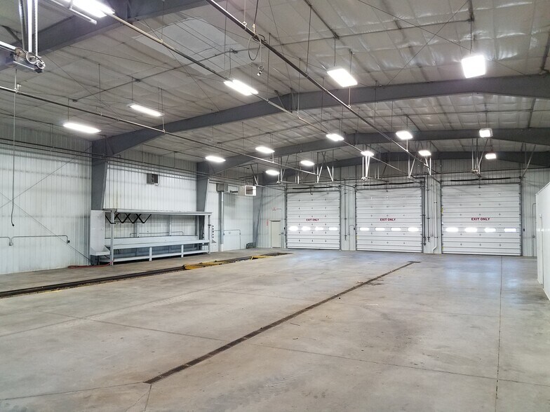 More Photos Of 602 Elm St, Tioga Warehouse For Sale