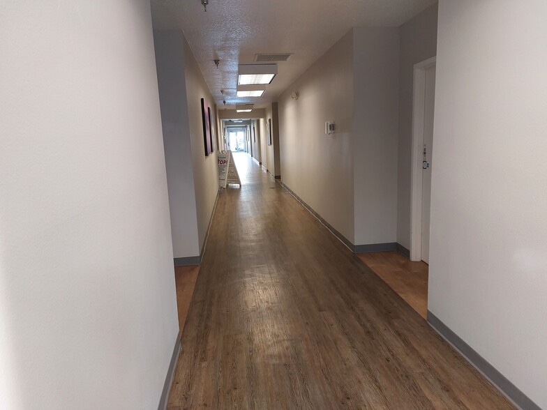 More Photos Of 1000 Executive Dr, Oviedo Medical For Lease