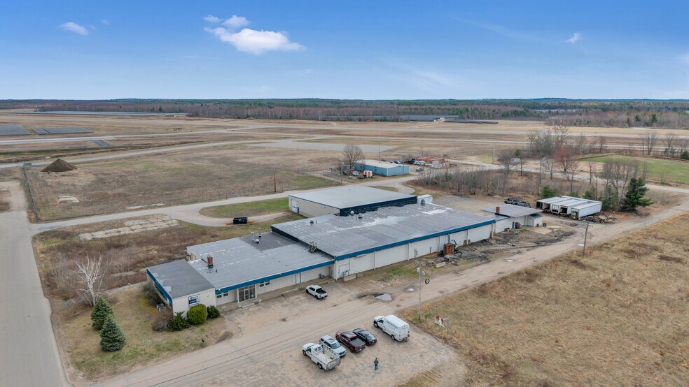 More Photos Of 38 Rainbow Ln, Sanford Warehouse For Sale