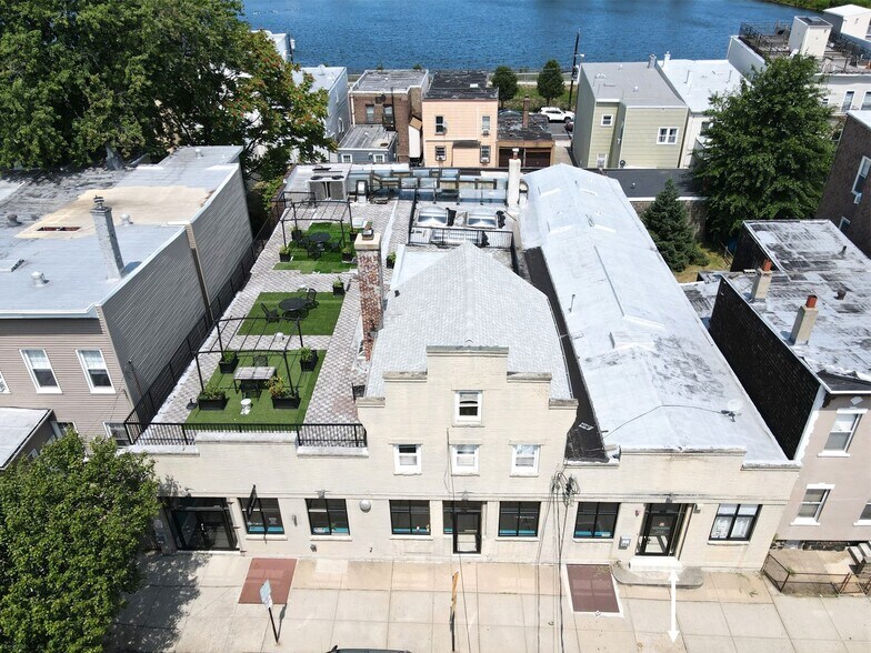 More Photos Of 156-160 19th St, Union City Office For Lease