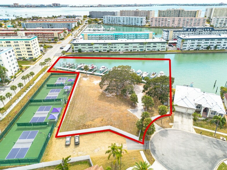More Photos Of 5814 Skimmer Point S blvd, Gulfport Marina For Sale