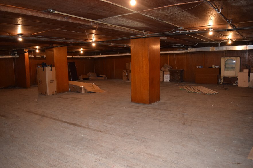 More Photos Of 5217 Broadway Ave, Cleveland Manufacturing For Sale