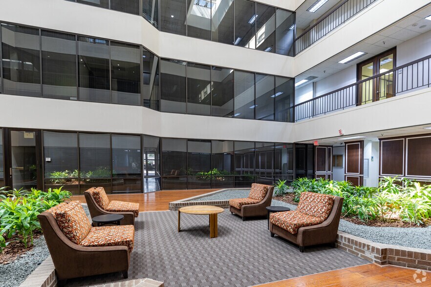 More Photos Of 1500 S Dairy Ashford Rd, Houston Medical For Lease