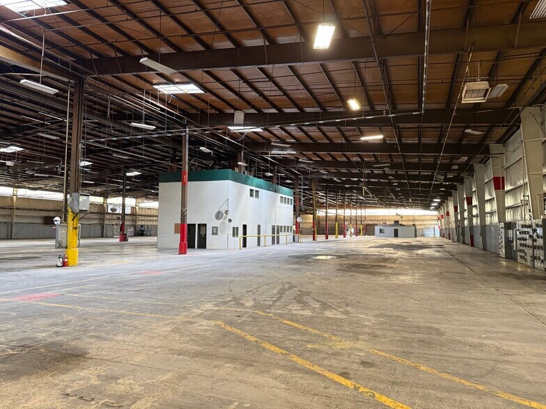More Photos Of 2400 Cooper Ave, Merced Warehouse For Sale