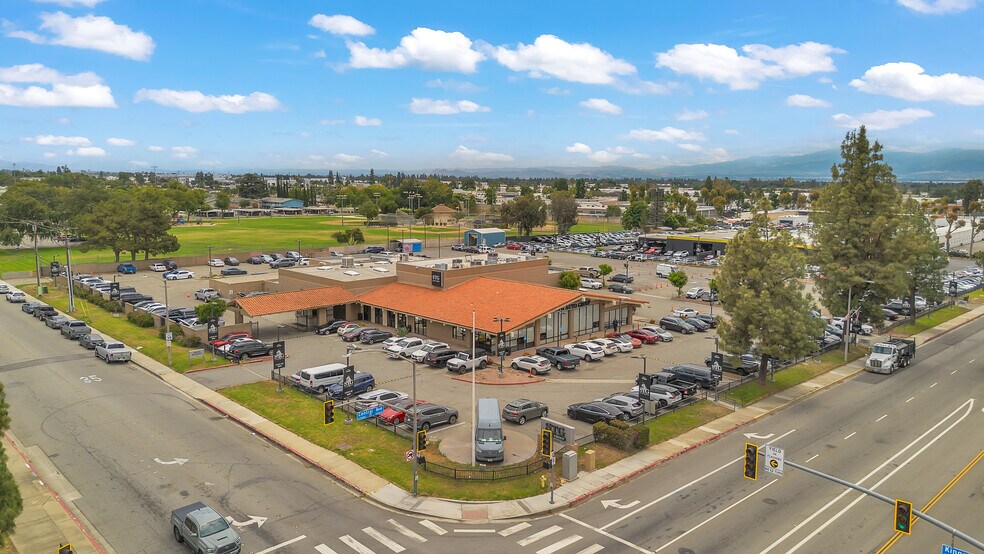 More Photos Of 10325 Central Ave, Montclair Auto Dealership For Lease