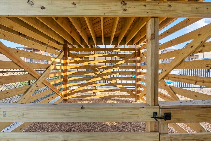 More Photos Of 129 Pioneer Peak, Kimberling City Specialty For Sale