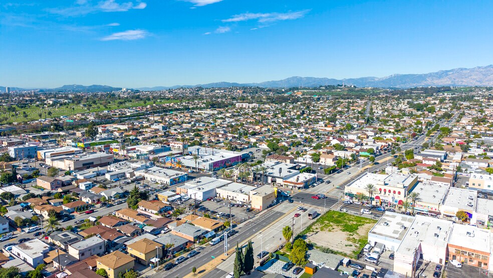 More Photos Of 4630 Whittier Blvd, Los Angeles General Retail For Sale