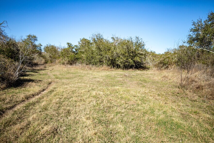 More Photos Of 6498 Highway 35 North, Rockport Land For Sale