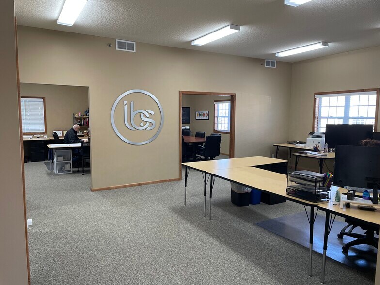 More Photos Of 2167 Northdale Blvd NW, Coon Rapids Office For Sale