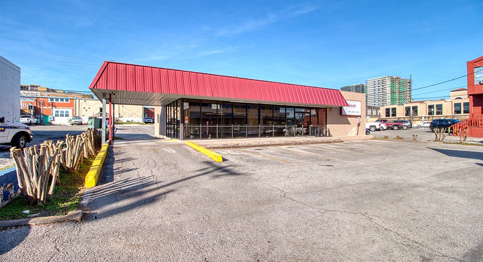 209 N Edward Gary St, San Marcos, TX 78666 - Retail For Lease Cityfeet.com