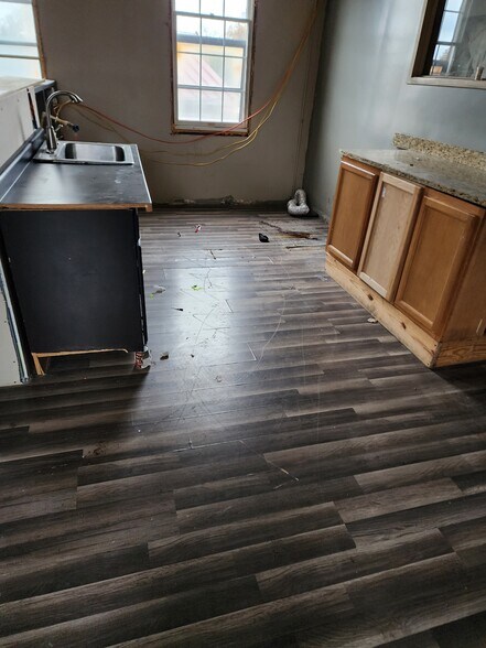 More Photos Of 3006 Harrison Ave, Cincinnati Storefront For Sale