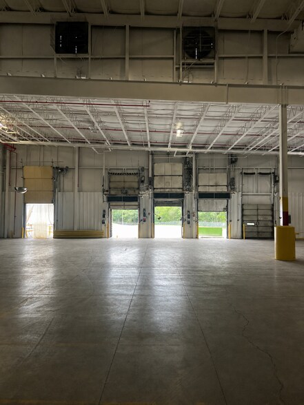 More Photos Of 4201 Murray Pl, Lynchburg Manufacturing For Lease
