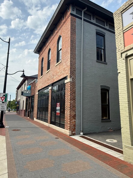 More Photos Of 170 S Madison Ave, Greenwood Office For Sale