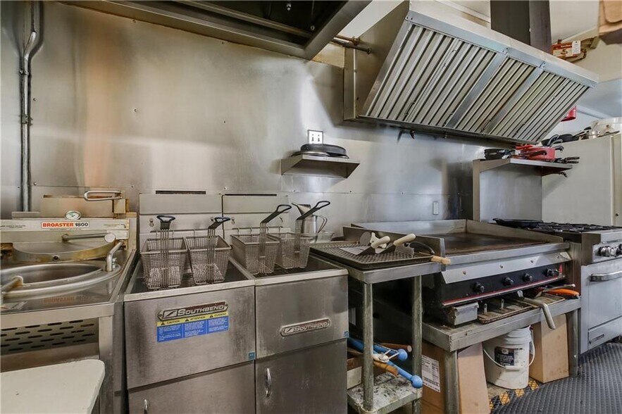 More Photos Of 401 Bridge St, Cornell Restaurant For Sale