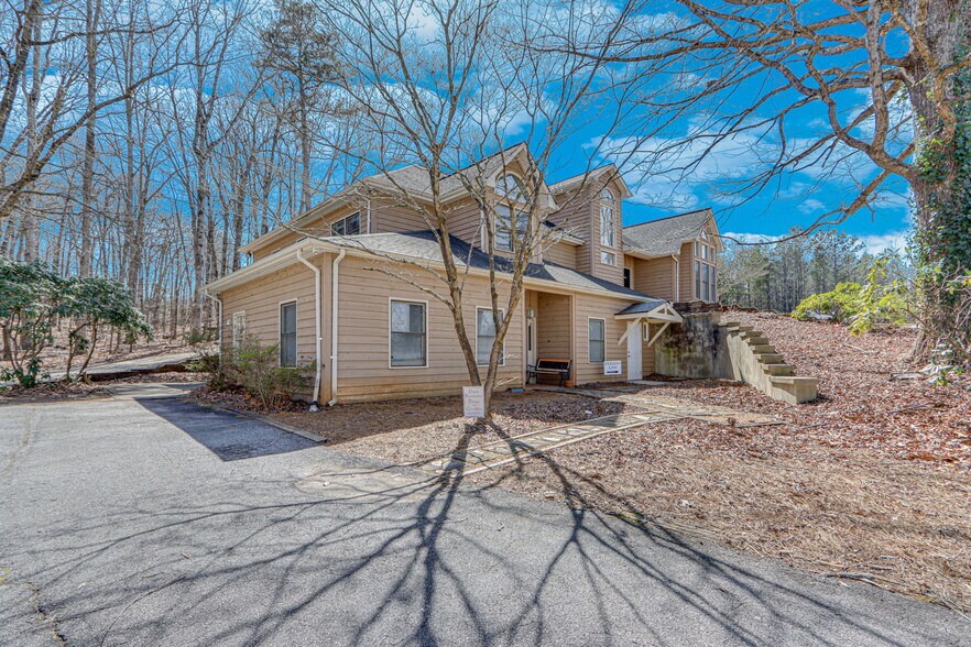 More Photos Of 134 Professional Dr, Baldwin Office Residential For Sale