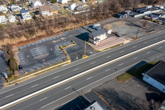 More Photos Of 981 NJ-36, Atlantic Highlands General Retail For Lease