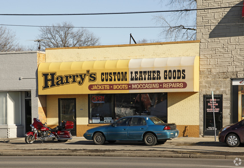 Primary Photo Of 2020 N Telegraph Rd, Dearborn Storefront For Lease