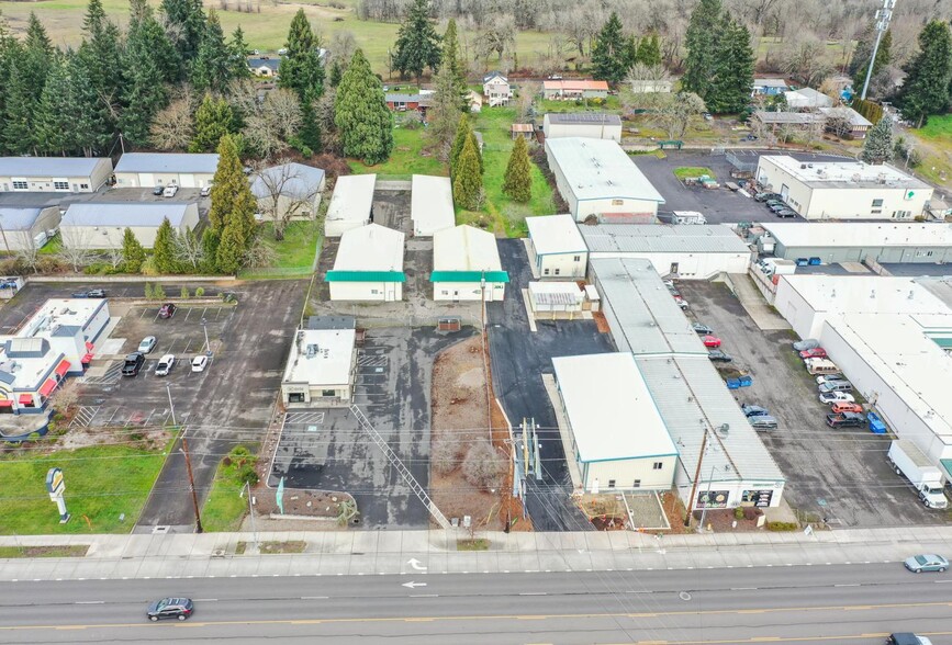 More Photos Of 3835 W 11th Ave, Eugene Light Manufacturing For Lease