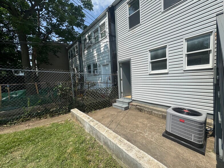 More Photos Of 4025 Kansas Ave NW, Washington Apartments For Sale