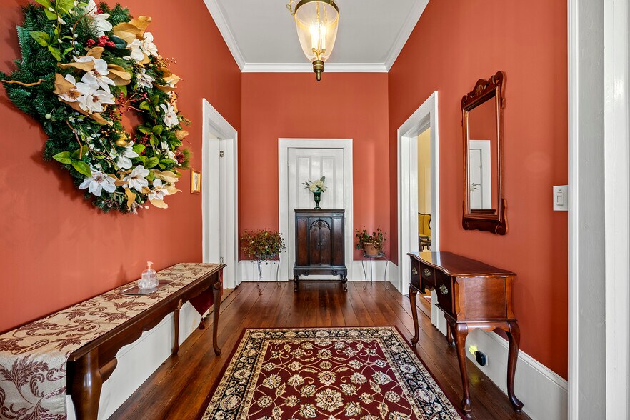 More Photos Of 132 E College St, Griffin Hospitality For Sale