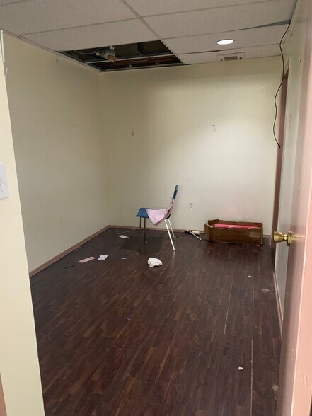 More Photos Of 1823 Avenue M, Brooklyn Storefront Retail Office For Lease