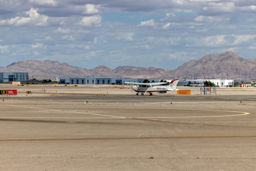 More Photos Of 2730 Airport Dr, North Las Vegas Airplane Hangar For Sale