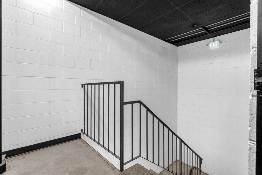 More Photos Of 9036 Winnetka Ave, Northridge Loft Creative Space For Lease