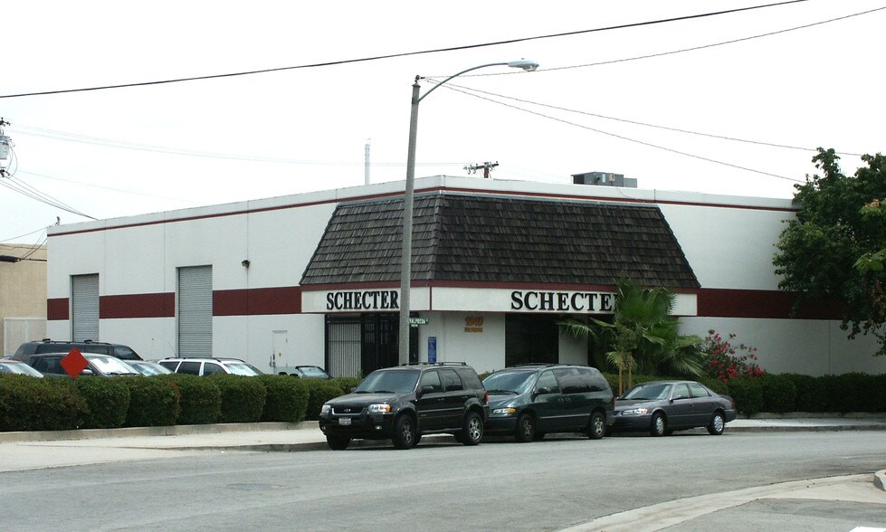 More Photos Of 1840 Valpreda St, Burbank Manufacturing For Lease