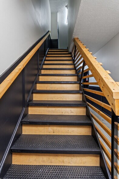 More Photos Of 1309 Fair Ave, Columbus Apartments For Sale