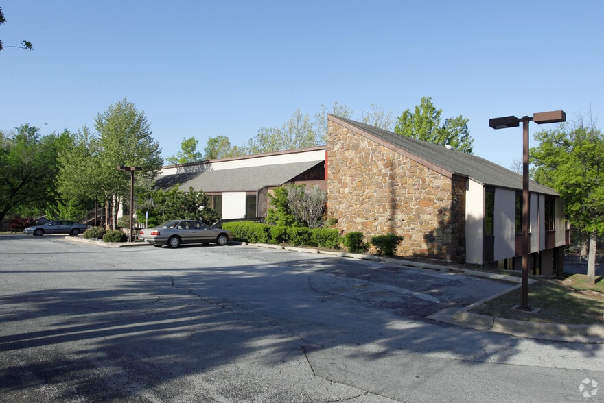 Primary Photo Of 5272 S Lewis Ave, Tulsa Office For Sale