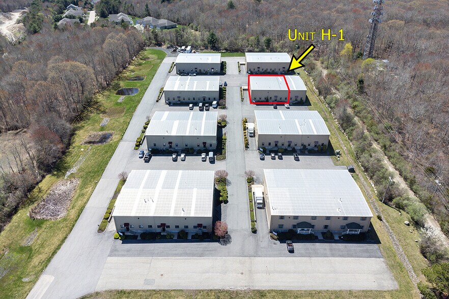 More Photos Of 376 Dry Bridge Rd, North Kingstown Warehouse For Sale