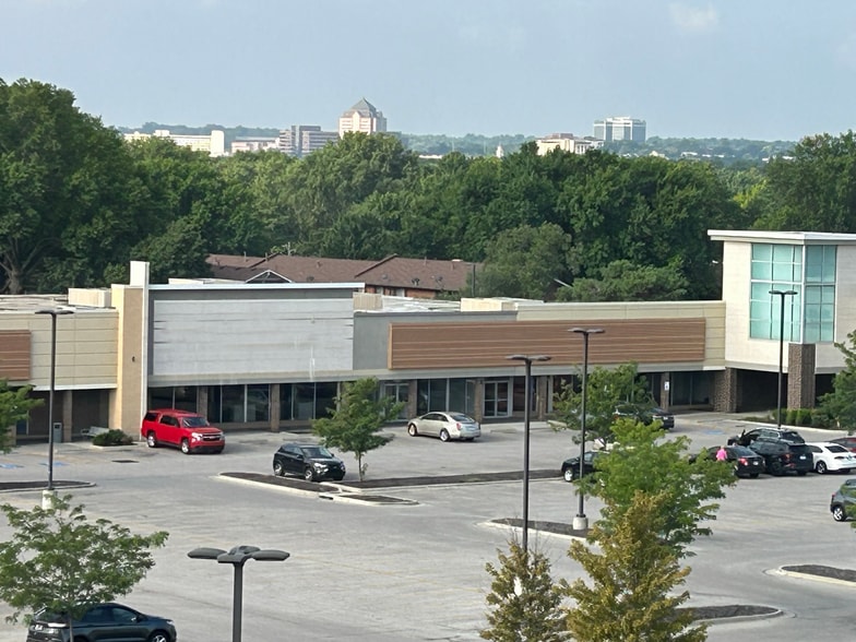 More Photos Of 9502-9628 Nall Ave, Overland Park Unknown For Lease