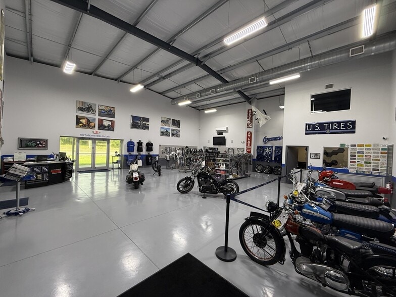 More Photos Of 3640 N Highway 1, Cocoa Showroom For Sale
