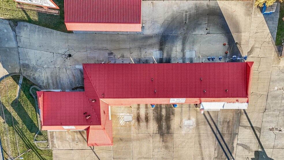 More Photos Of 501 E University Ave, Urbana Carwash For Sale