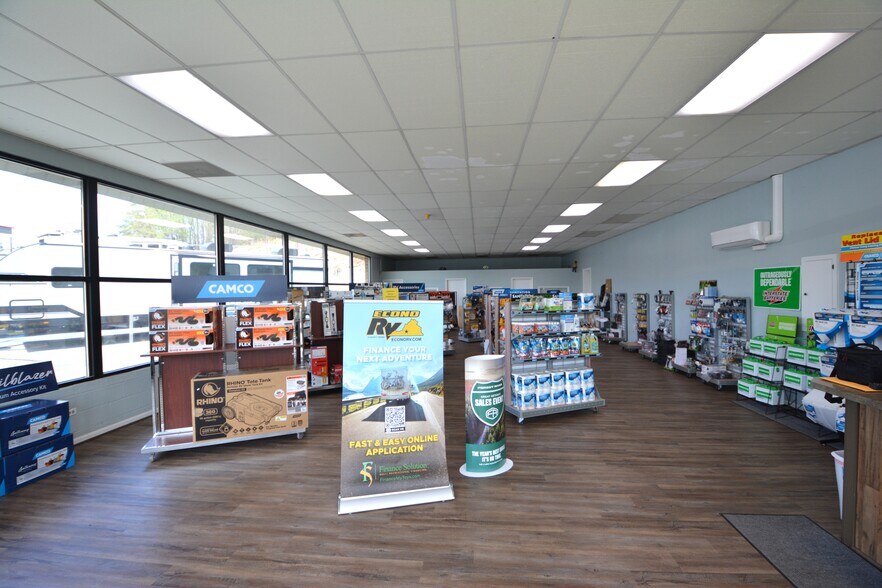 More Photos Of 9340 Virginia Ave, Bassett Auto Dealership For Sale