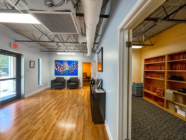 More Photos Of 3417 Lemon St, Tampa Loft Creative Space For Sale