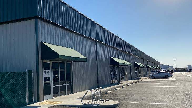 More Photos Of 1500 Enterprise Dr, Lemoore Warehouse For Lease