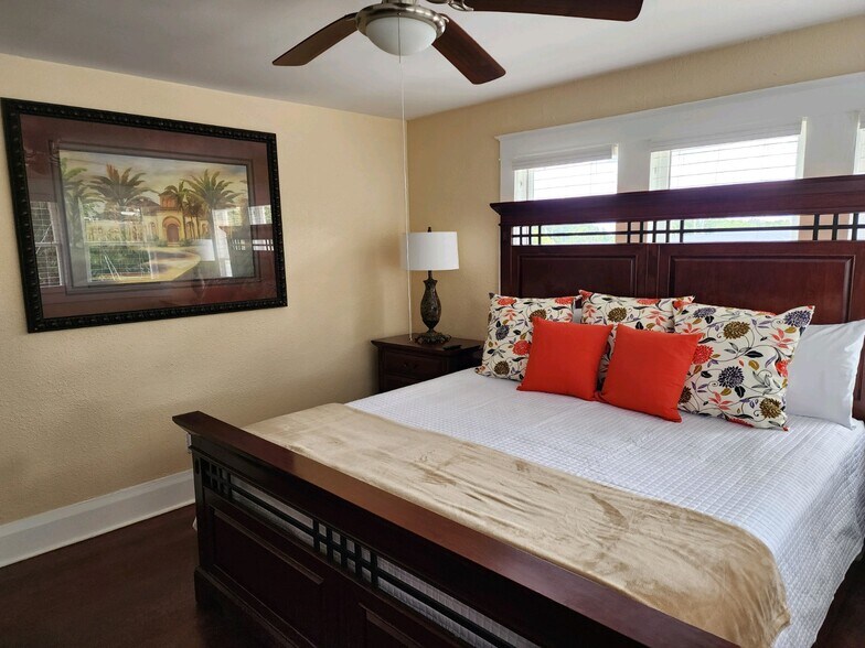 More Photos Of 5409 N Florida Ave, Tampa Apartments For Lease