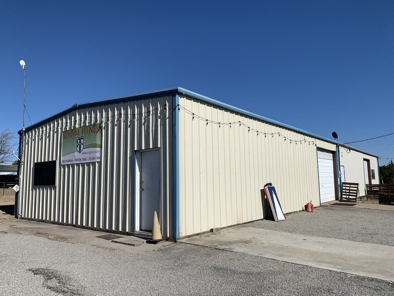 More Photos Of 309 S US Highway 69, Trenton Industrial For Lease